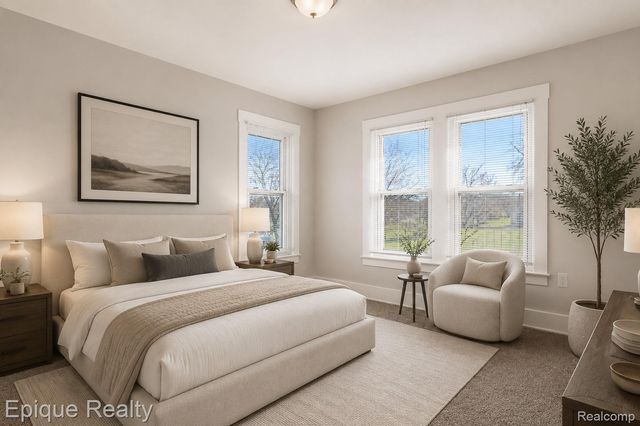 64 Glendale Street, Highland Park, MI 48203