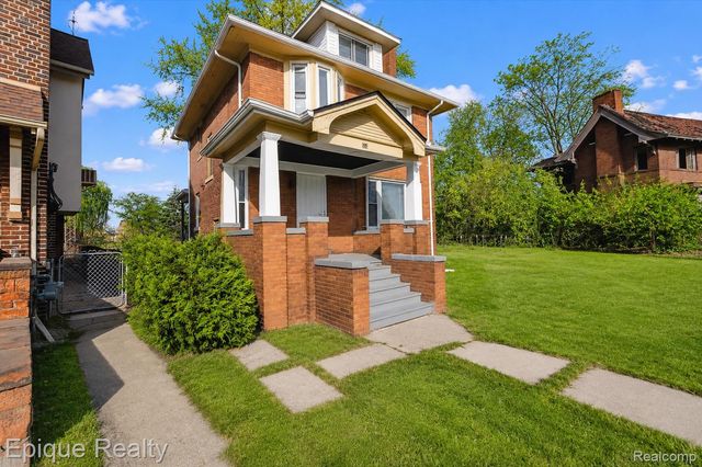 64 Glendale Street, Highland Park, MI 48203