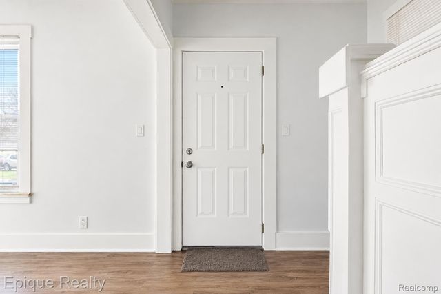 64 Glendale Street, Highland Park, MI 48203