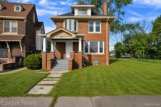 64 Glendale Street, Highland Park, MI 48203
