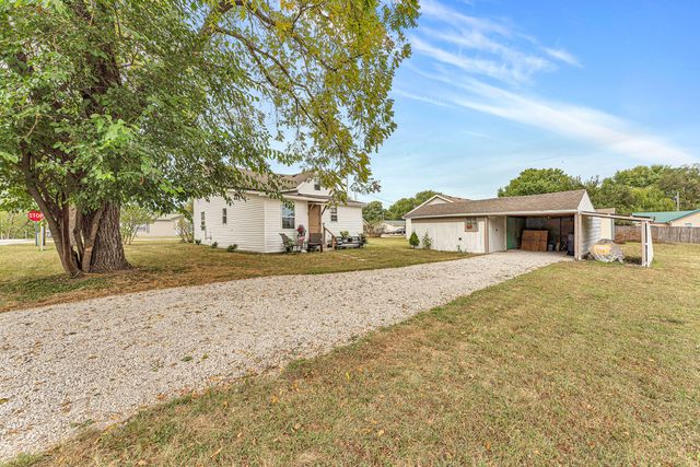 1104 N Oak, Buffalo, MO 65622