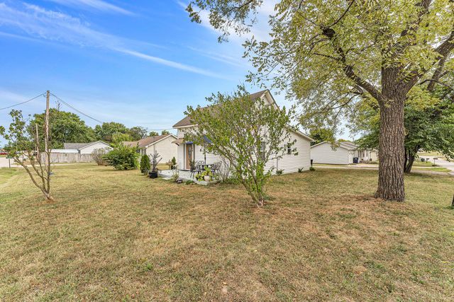 1104 N Oak, Buffalo, MO 65622