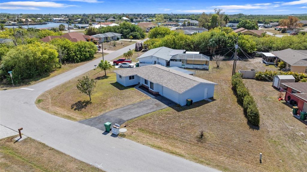 Image 5 of property listing at 441 GREENWICH AVENUE NW, Port Charlotte, FL 33952