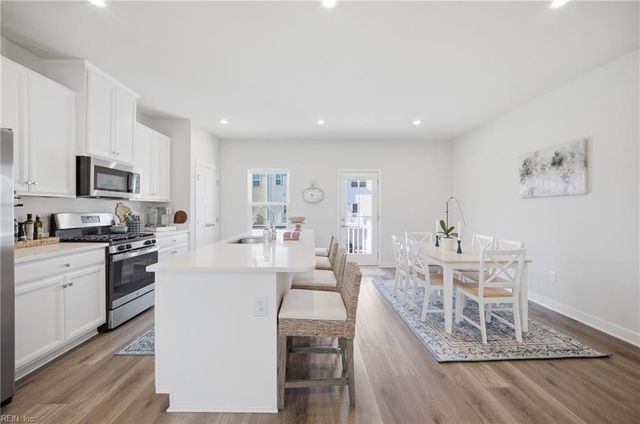 1218 Gunboat DR E, Suffolk, VA 23435