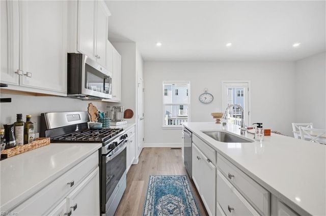 1218 Gunboat DR E, Suffolk, VA 23435