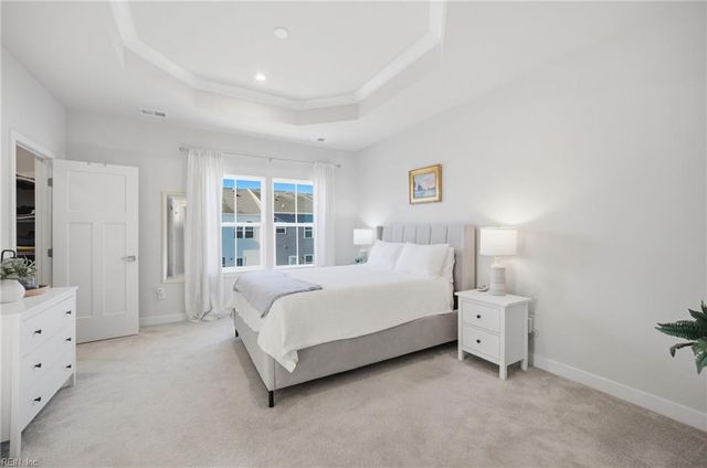 1218 Gunboat DR E, Suffolk, VA 23435