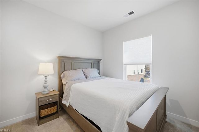 1218 Gunboat DR E, Suffolk, VA 23435