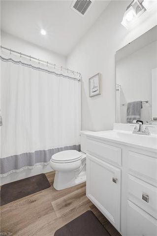 1218 Gunboat DR E, Suffolk, VA 23435