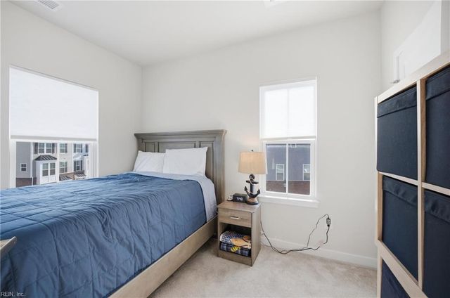 1218 Gunboat DR E, Suffolk, VA 23435