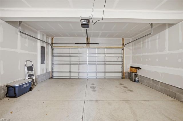 1218 Gunboat DR E, Suffolk, VA 23435