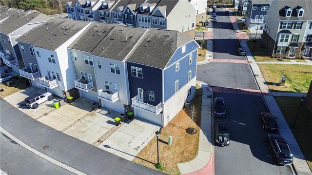 1218 Gunboat DR E, Suffolk, VA 23435