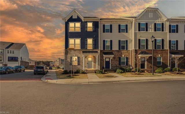 1218 Gunboat DR E, Suffolk, VA 23435