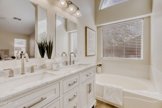 12333 W MARSHALL Avenue, Litchfield Park, AZ 85340