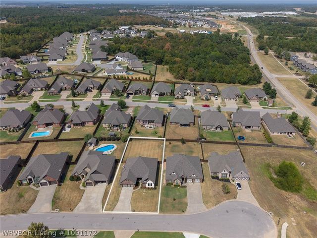 8501 Silverstone Court, Fort Smith, AR 72916