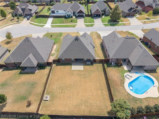8501 Silverstone Court, Fort Smith, AR 72916