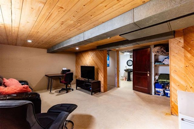 716 Mansfield Street, Chippewa Falls, WI 54729