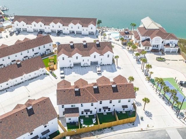 15038 Kokomo Dr, Corpus Christi, TX 78418