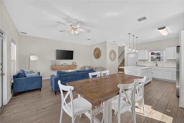 15038 Kokomo Dr, Corpus Christi, TX 78418