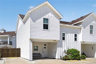 15038 Kokomo Dr, Corpus Christi, TX 78418