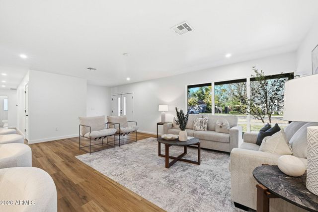 1211 W RANCHO Drive, Phoenix, AZ 85013