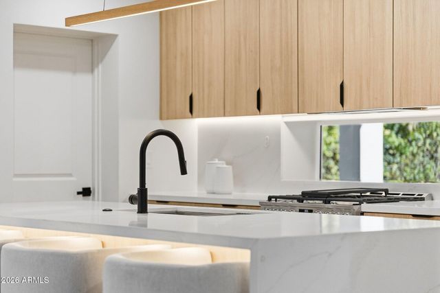 1211 W RANCHO Drive, Phoenix, AZ 85013