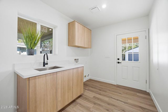 1211 W RANCHO Drive, Phoenix, AZ 85013