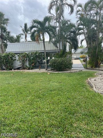 3916 Orange Grove BLVD 4, North Fort Myers, FL 33903