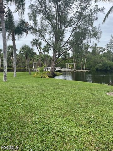 3916 Orange Grove BLVD 4, North Fort Myers, FL 33903