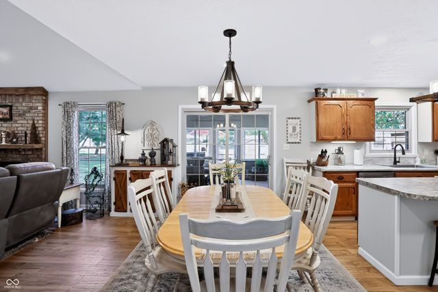3290 W Sunset Drive S, Greenfield, IN 46140