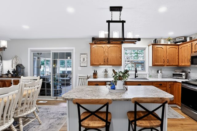 3290 W Sunset Drive S, Greenfield, IN 46140