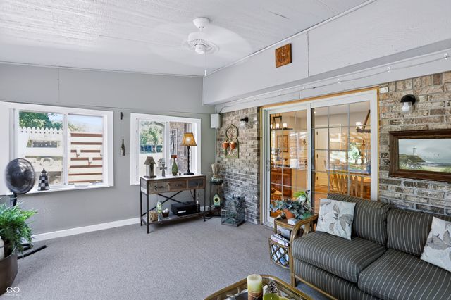 3290 W Sunset Drive S, Greenfield, IN 46140