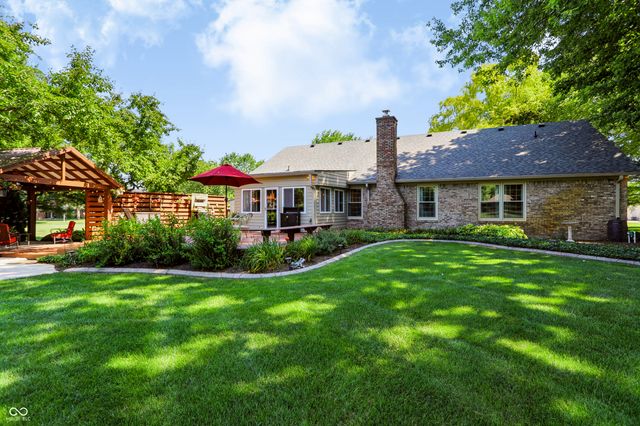 3290 W Sunset Drive S, Greenfield, IN 46140