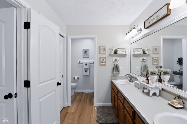3290 W Sunset Drive S, Greenfield, IN 46140