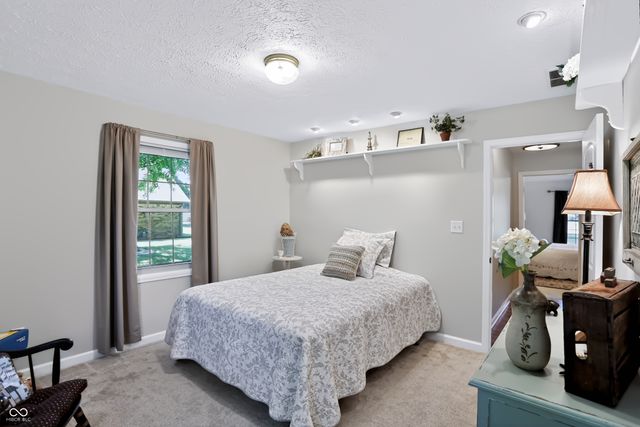 3290 W Sunset Drive S, Greenfield, IN 46140