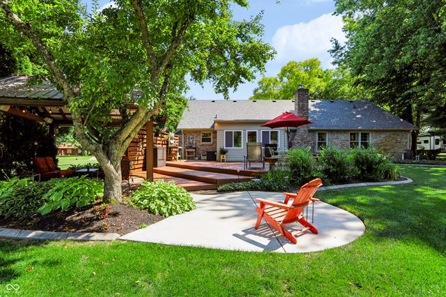 3290 W Sunset Drive S, Greenfield, IN 46140