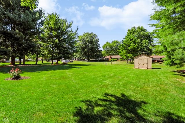 3290 W Sunset Drive S, Greenfield, IN 46140