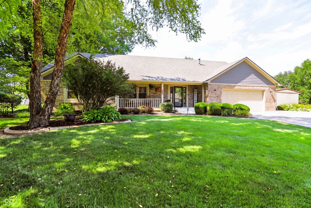 3290 W Sunset Drive S, Greenfield, IN 46140