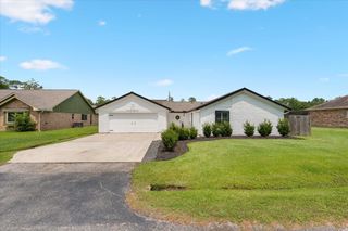 110 Dozent Lane, Baytown, TX 77521
