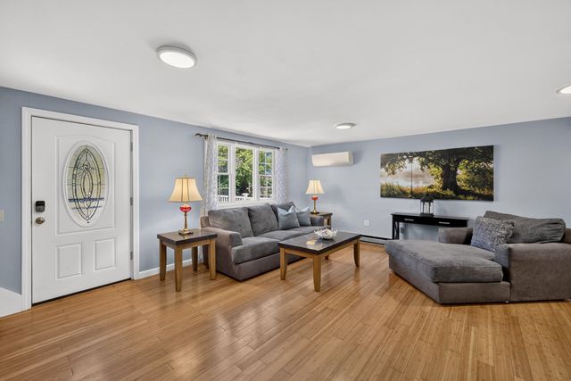 7 Sandy Hill Lane Unit A, Provincetown, MA 02657