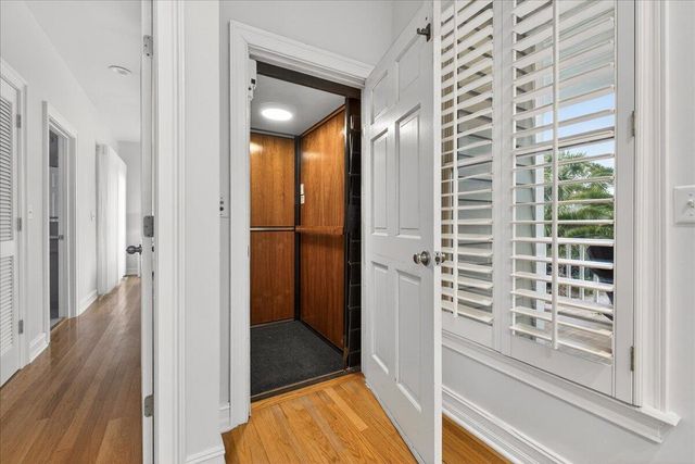 210 Ocean Boulevard, Isle Of Palms, SC 29451