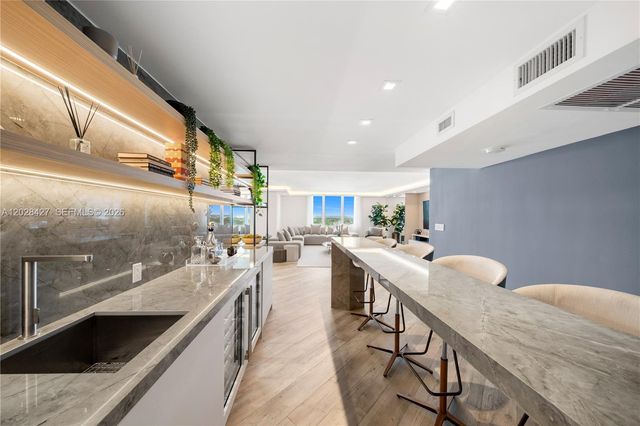 2301 Collins Avenue 1432, Miami Beach, FL 33139