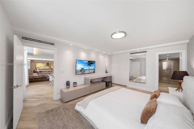 2301 Collins Avenue 1432, Miami Beach, FL 33139