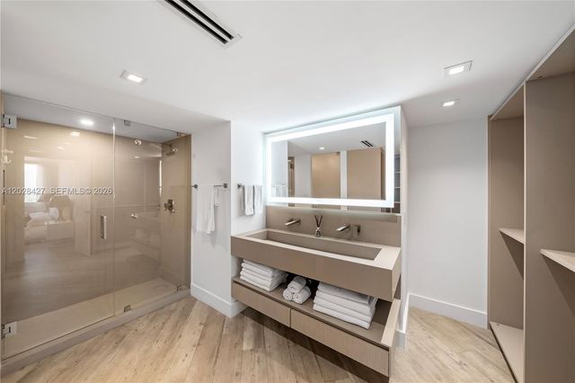 2301 Collins Avenue 1432, Miami Beach, FL 33139