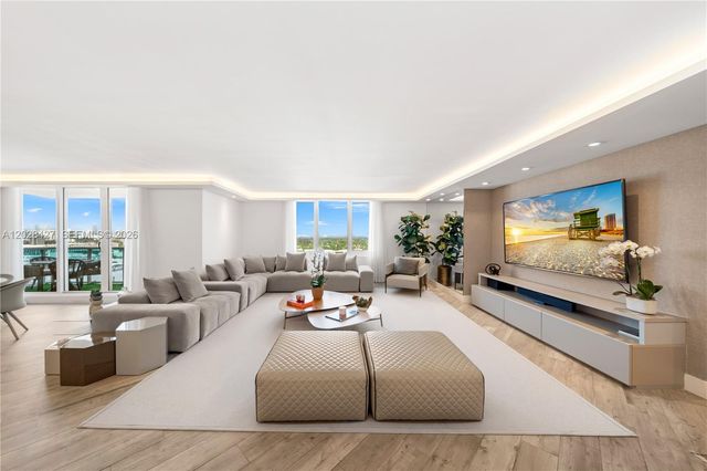 2301 Collins Avenue 1432, Miami Beach, FL 33139