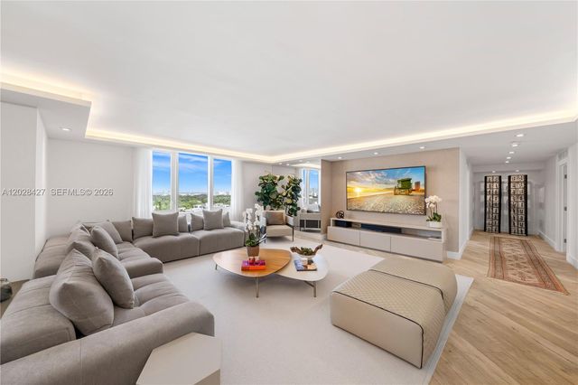 2301 Collins Avenue 1432, Miami Beach, FL 33139