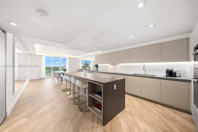 2301 Collins Avenue 1432, Miami Beach, FL 33139