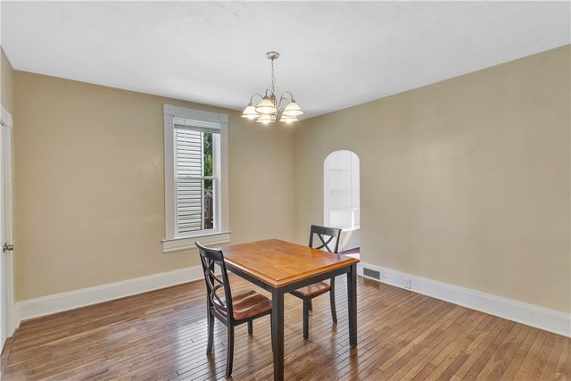 54 First St, North Irwin, PA 15642
