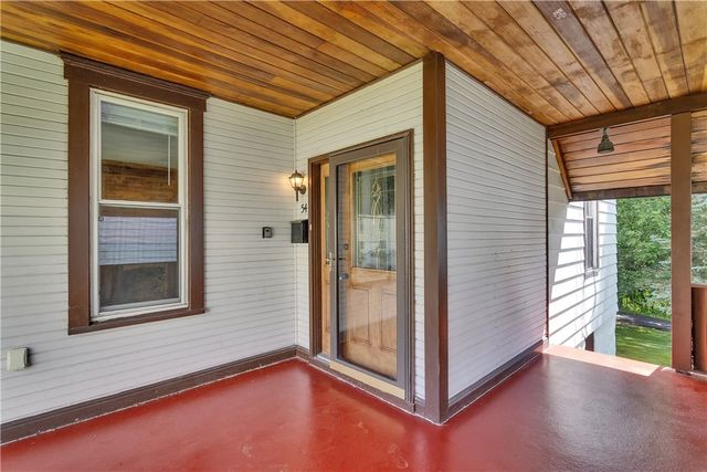 54 First St, North Irwin, PA 15642