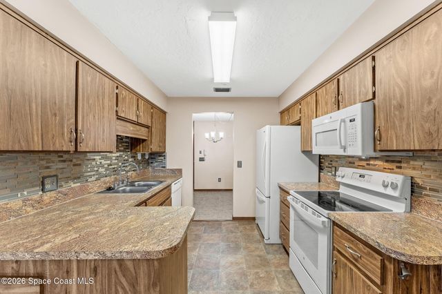 9030 York Lane 12d, West Melbourne, FL 32904