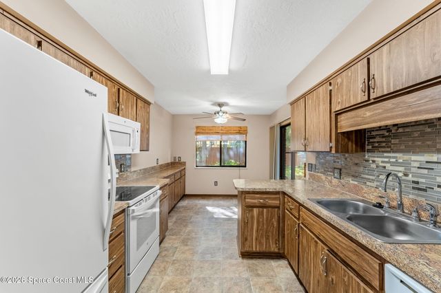 9030 York Lane 12d, West Melbourne, FL 32904
